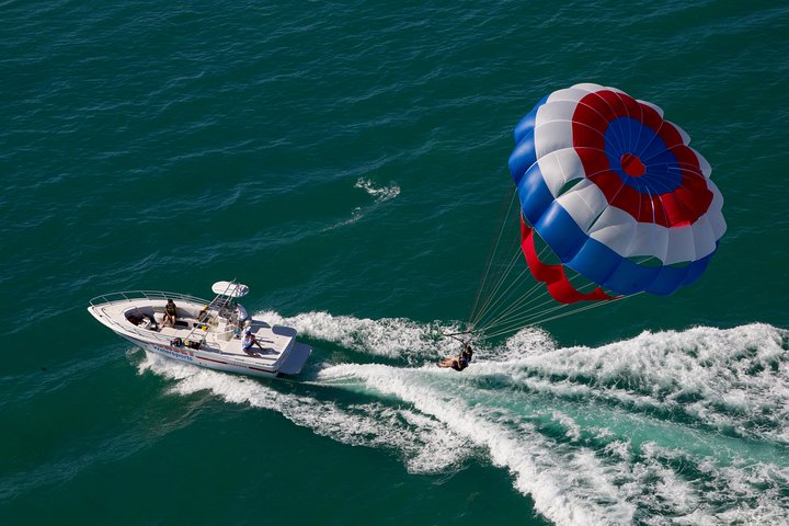 parasail boat